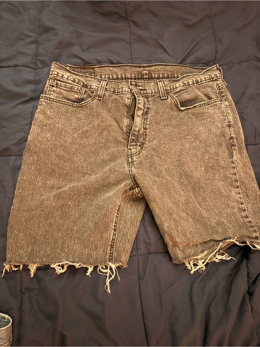 Levi’s 502 Distressed Washed Grey/Black Men’s Denim Shorts